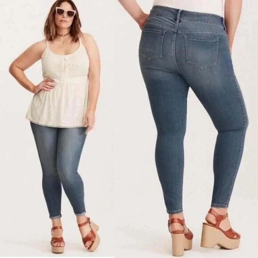 Torrid Womens Size 24T Super Stretch Jeggings WomensShort High  Rise Jeans Denim